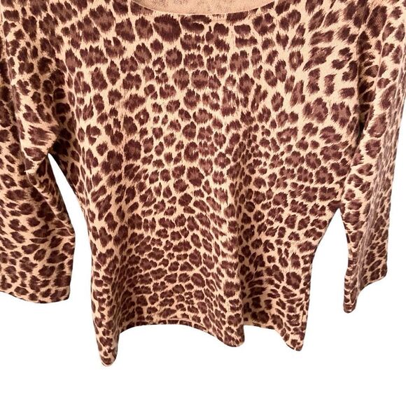 Neiman Marcus 100% Cashmere Crewneck Sweater in Size Small - Picture 5 of 6